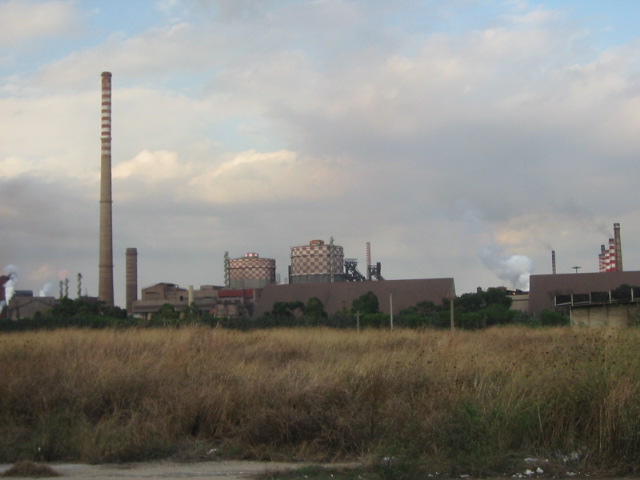 Cresce la protesta a Taranto: un altro morto all’Ilva