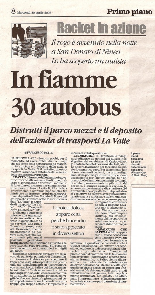 In fiamme 30 autobus