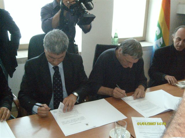 MOMArt: un abbraccio tra etica ed estetica