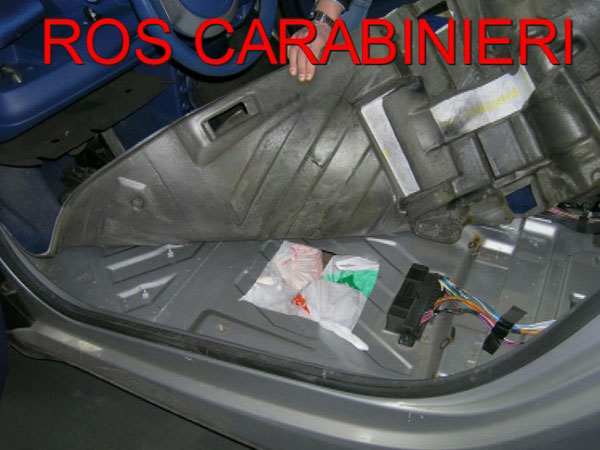 Camorra, quaranta persone arrestate dai Ros