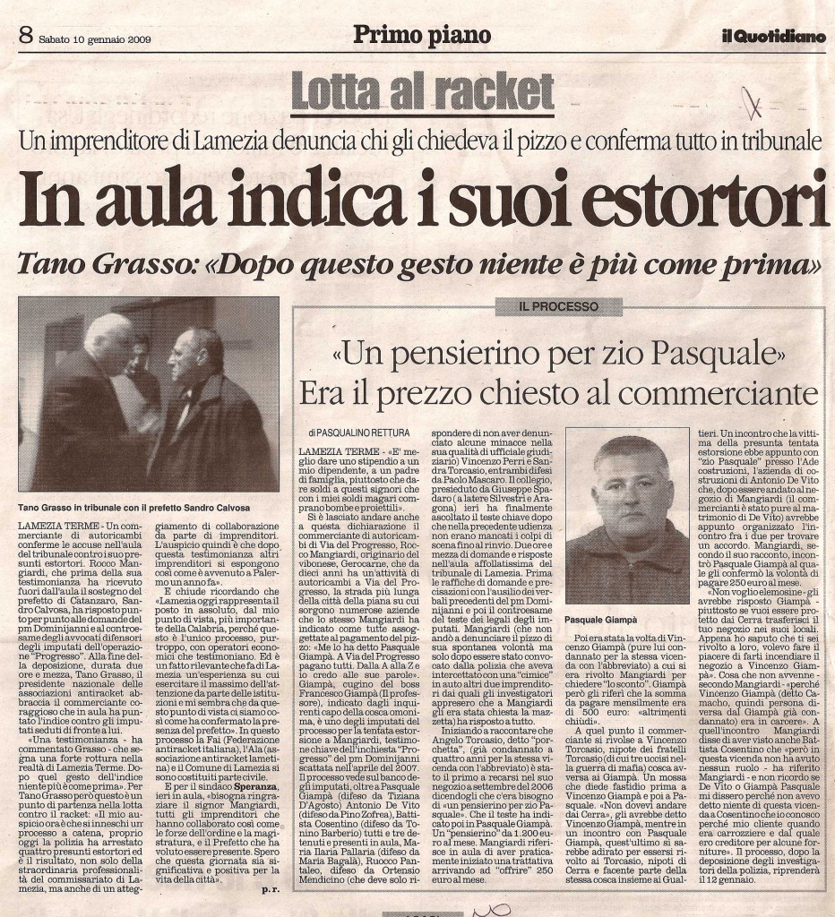 In aula indica i suoi estorsori