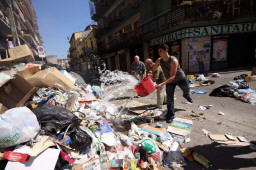 Rifiuti: ancora una notte di roghi, di cassonetti e mini discariche nel Palermitano