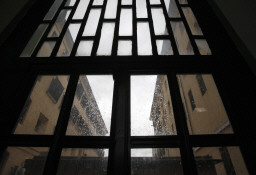 Suicidio nel carcere di Latina, indaga la procura