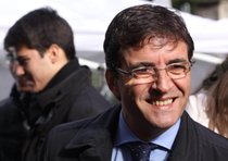 Cosentino: la sceneggiata delle dimissioni