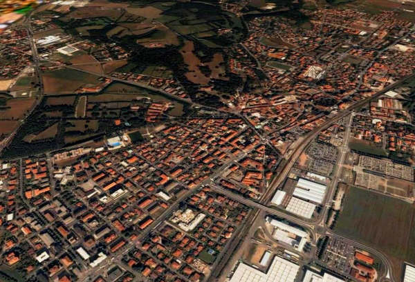 L’onorevole va ad Arcore ma viola la sorveglianza speciale