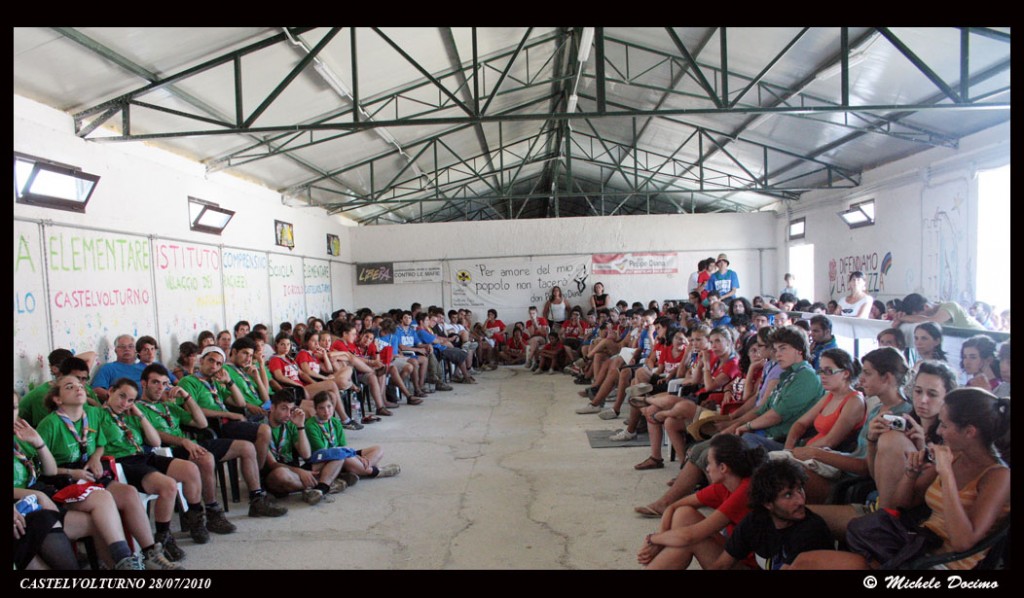 Grida contro la mafia che si spengono nel silenzio