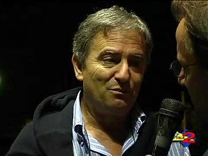 Cinquemila fiaccole per continuare il sogno di Angelo