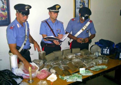 Spacciavano nei pressi del tribunale, 4 arresti a Benevento