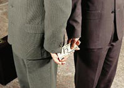 Palermo, 37 fermi per droga e “pizzo” a oltre 30 imprese