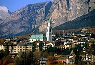 Libera Ragusa a lavoro nei campi confiscati alla mafia