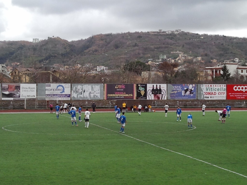 Un calcio alla camorra