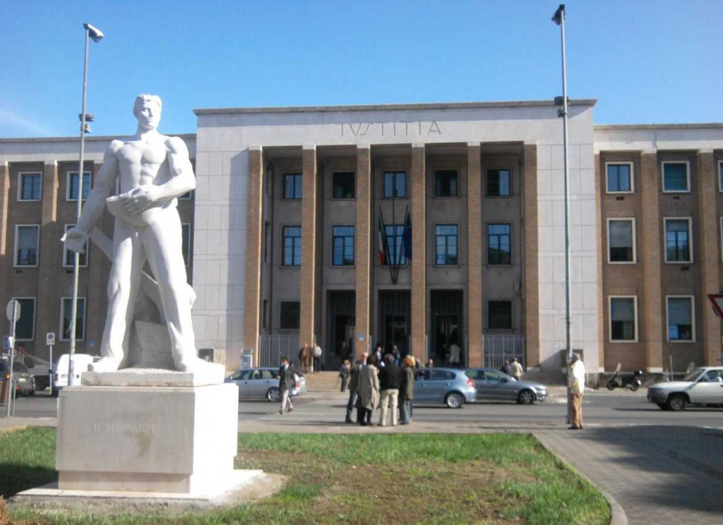 Latina, l’Anm denuncia intimidazioni a magistrati