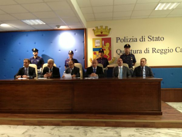 Operazione “Xenopolis”, appalti in mano alle cosche reggine. In manette anche il “professore”