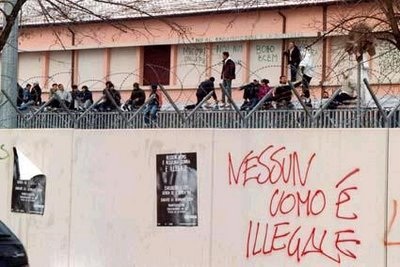 I centri per migranti e profughi