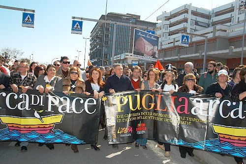 Familiari di vittime delle mafie: “Siamo vicini a Luigi Ciotti”