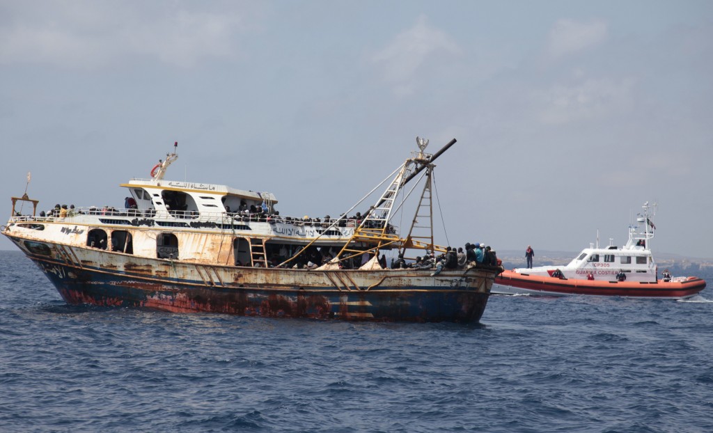 Mille euro a persona il ticket per i migranti dalla Libia in Italia
