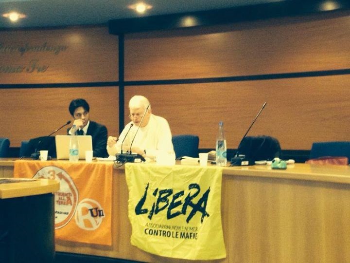 Caselli agli studenti: “Mafie mirano al monopolio economico ma nel nostro Paese la legalità conviene”