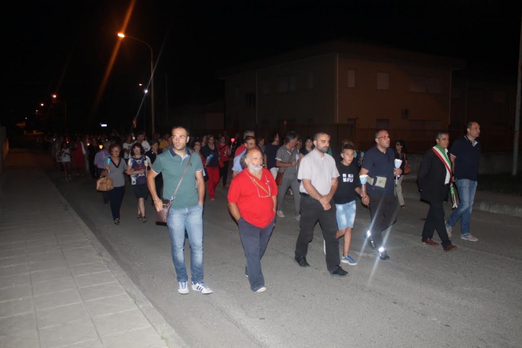 Fiaccolata per ricordare vittime delle mafie