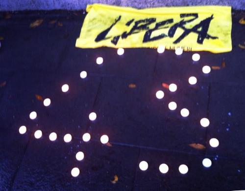 “Vivos se los llevaron Vivos los queremos”: le immagini del sit-in a Roma davanti all’ambasciata Messicana