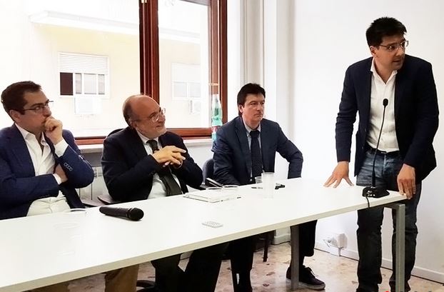 Napoli, giornalisti minacciati