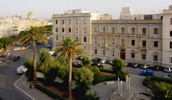 Trapani, doppio colpo contro i clan