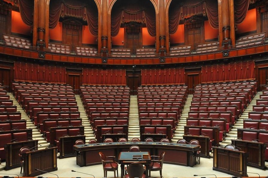 Se l’opposizione finisce in Costituzione