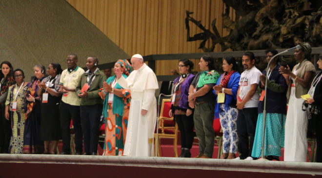 L’incontro, censurato, tra Francesco e i movimenti sociali*