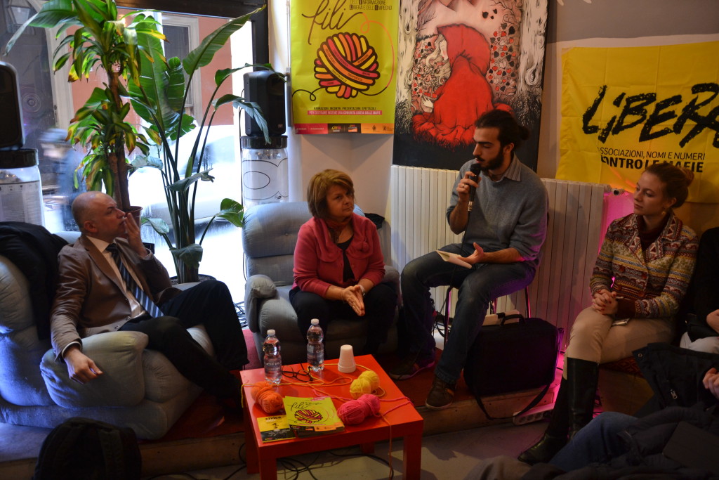 Un gomitolo di FILI lungo 10 anni