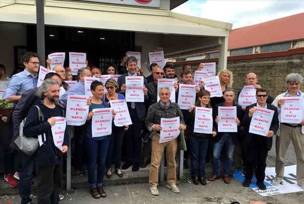 Un caffè per la legalità al Roxy Bar