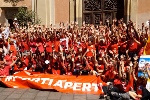 magliette rosse verso ventimiglia
