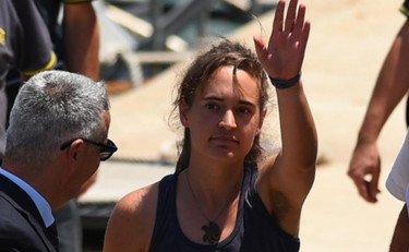 L’allontanamento dall’Italia della “pericolosa” Carola Rackete