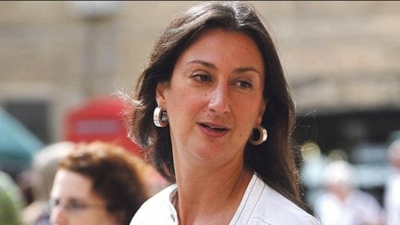 Omicidio Daphne Caruana Galizia, la polizia arresta l’ex ministro Mizzi