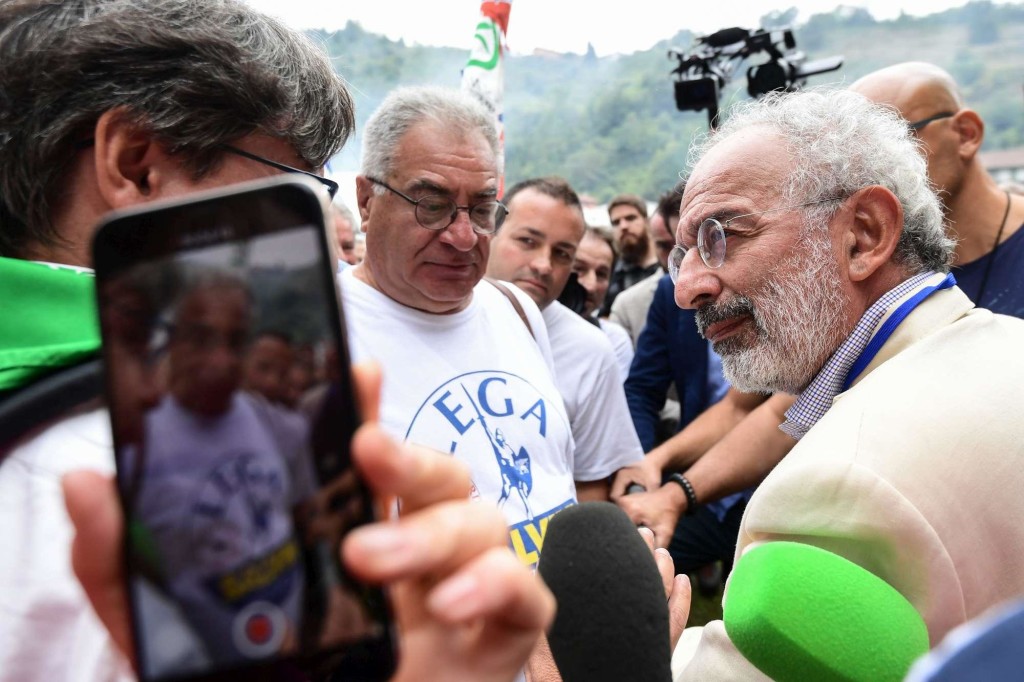 Pontida, insulti e aggressioni a giornalisti