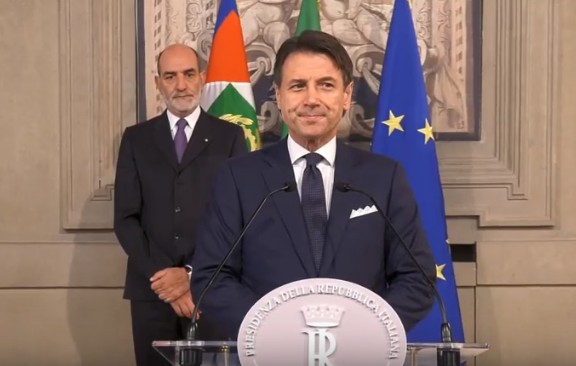 Con un anno di ritardo