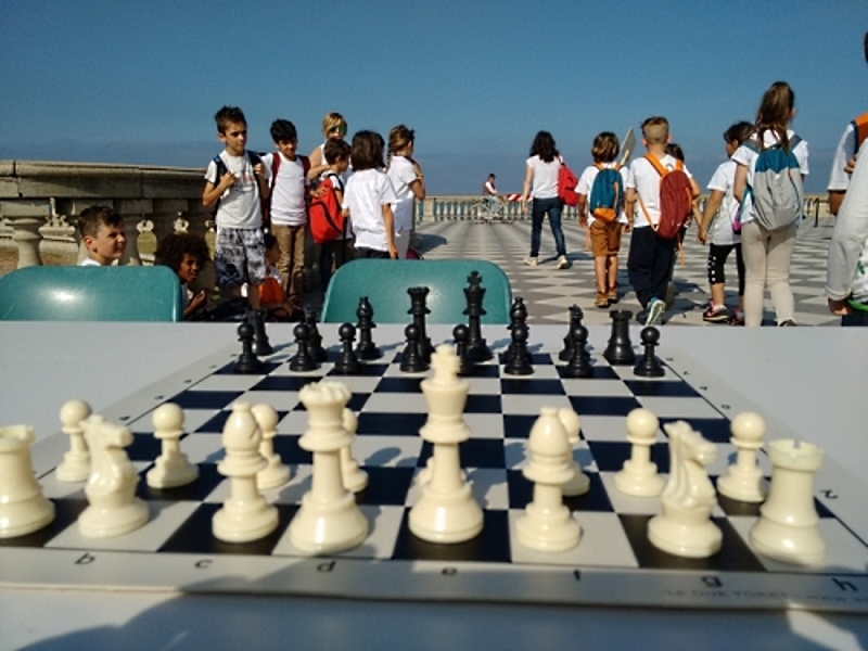 Scacchi a scuola, così il Valdarno contrasta l’azzardo