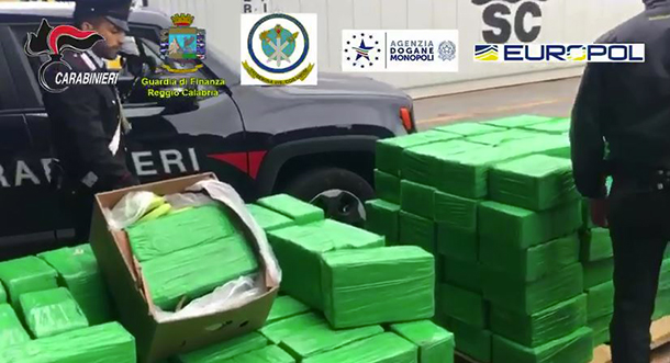 Cocaina a Gioia Tauro, scacco ai narcos