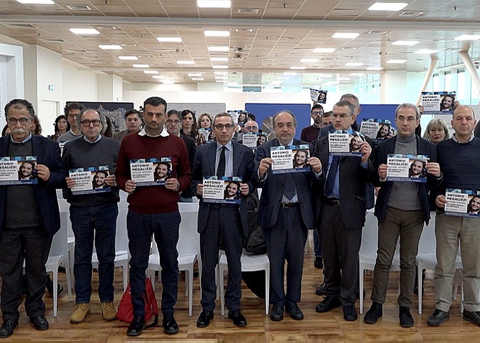 Un anno senza Antonio Megalizzi, da Bari appello ai sindaci ad adottare l’articolo 21 della Costituzione