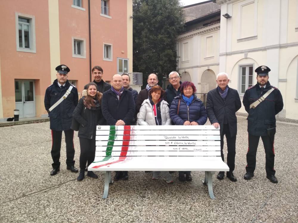 A Torre Annunziata la panchina della libertà di stampa in ricordo di Siani