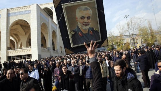 Il candelotto di dinamite tirato nella polveriera da Trump