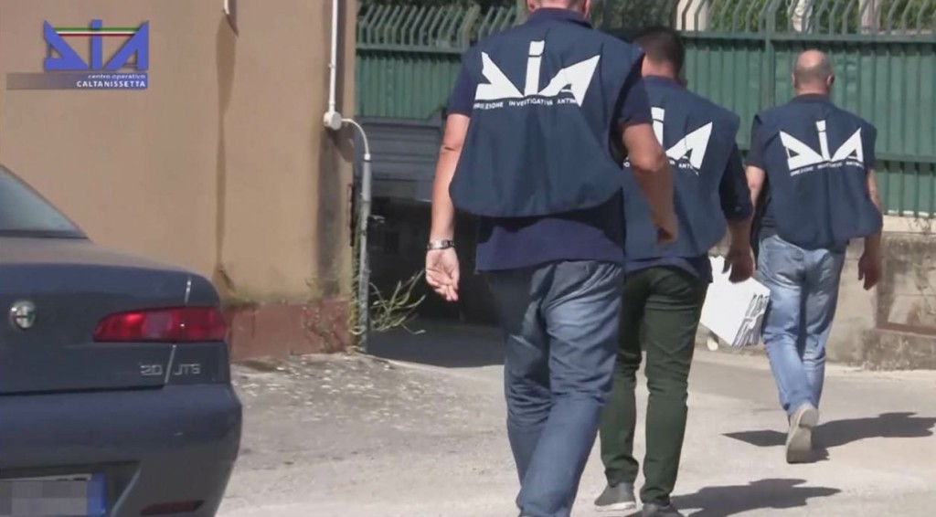 Caltanissetta: lavori al Palazzo di Giustizia, arresti e sequestri