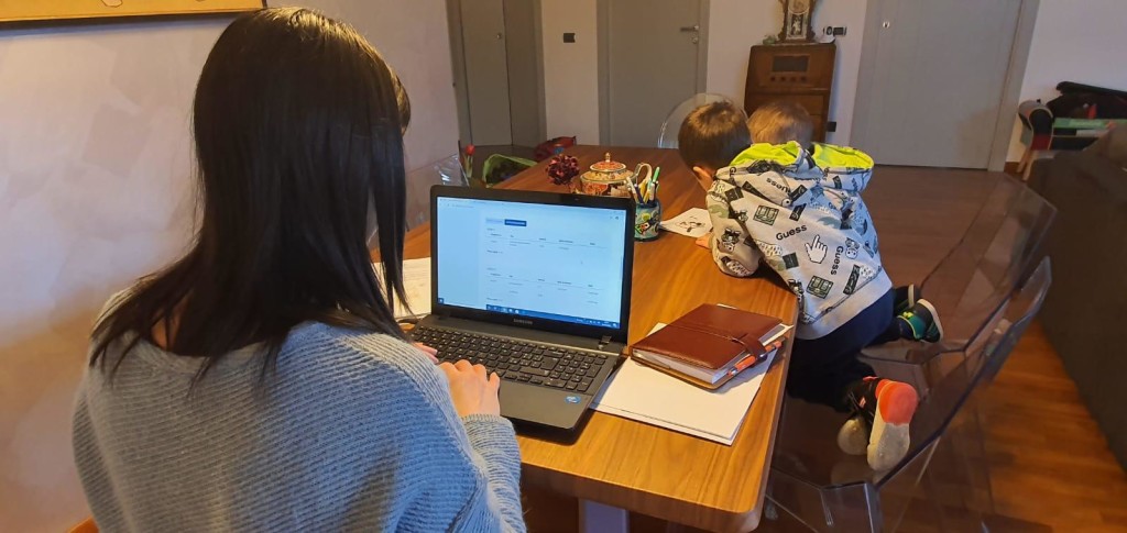 Giornalismo e smart working, le donne corrono più rischi