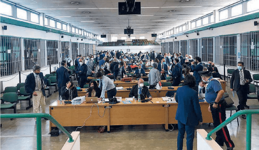 Giornalisti e tv fuori dai processi alla criminalità organizzata nell’era digitale