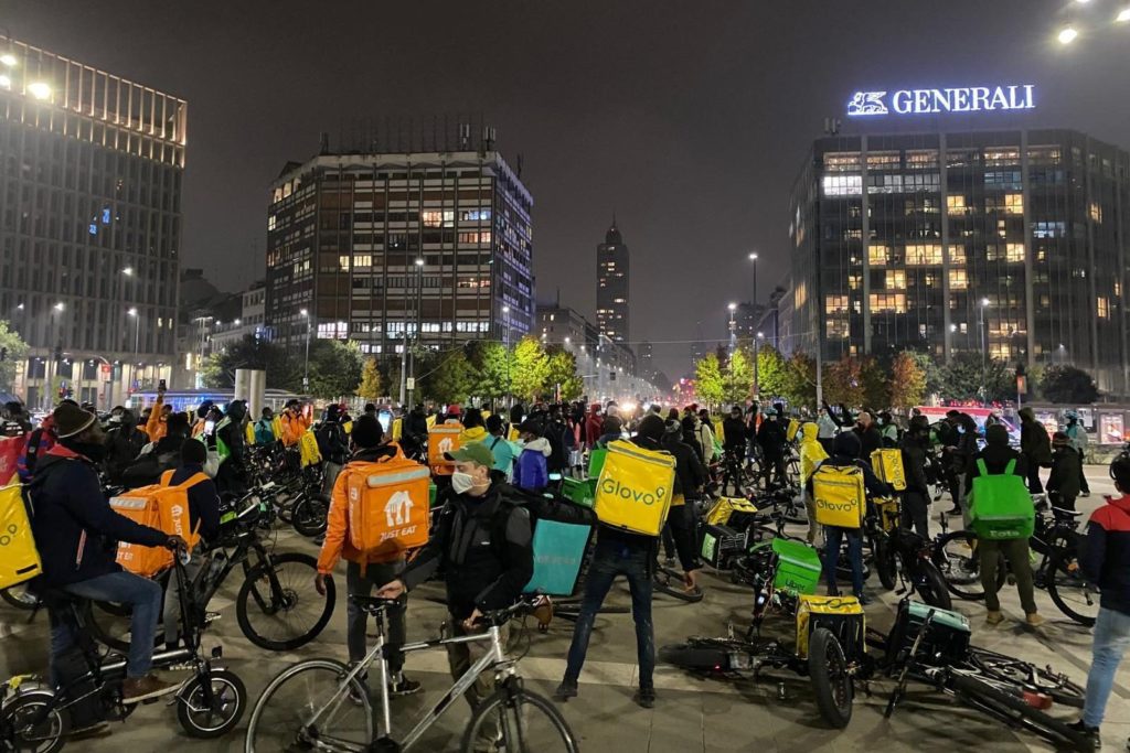 Riders, maxi-indagine Procura Milano: “Non sono schiavi”