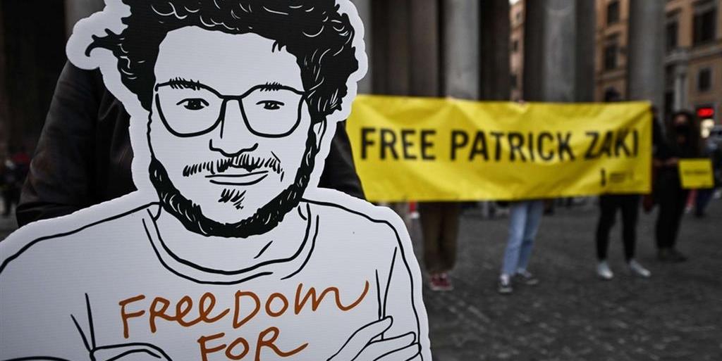 Zaki, altri 45 giorni di carcere: leggi vergogna e disonore per tutto l’Egitto