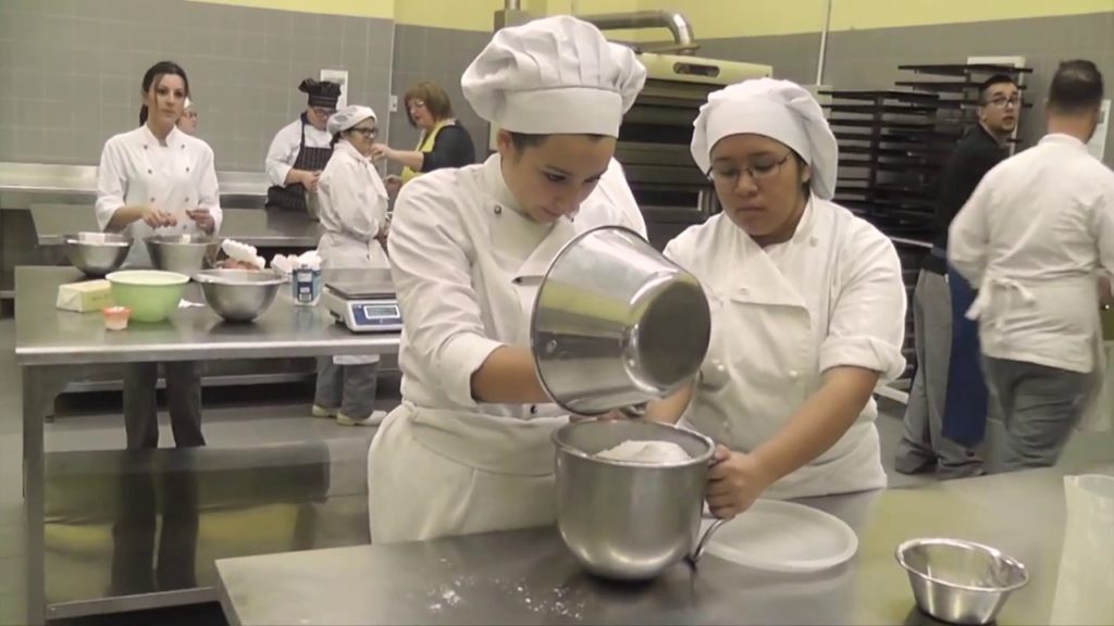 Dal diritto alla cucina: 10 giorni di lezione sull’inchiesta di Gratteri