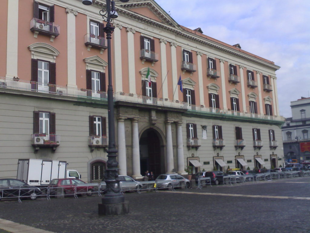 Napoli, atti intimidatori nei confronti dei giornalisti. Incontro in Prefettura
