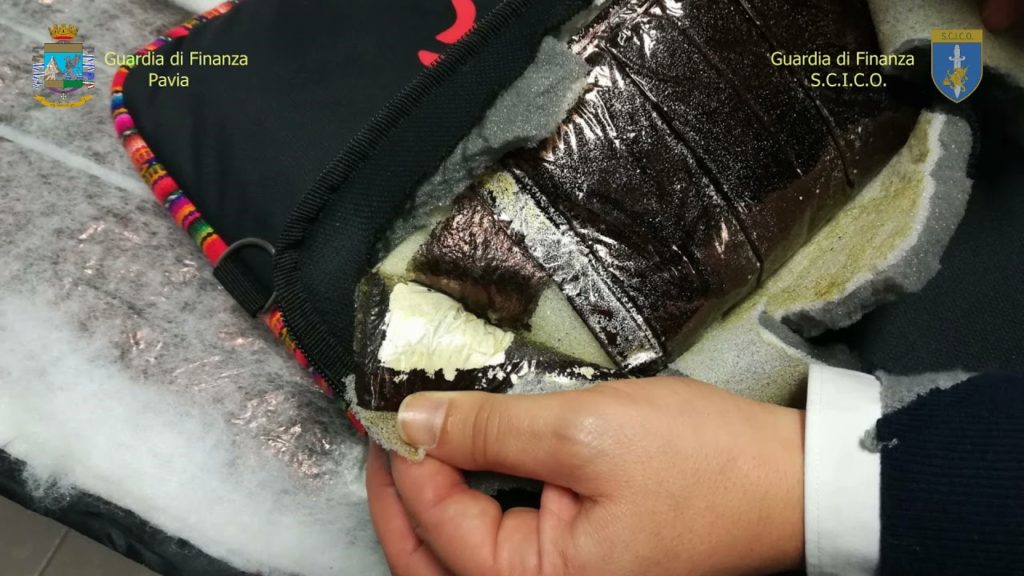 Pavia, disarticolata rete internazionale dello spaccio di droga collegata alla ‘ndrangheta