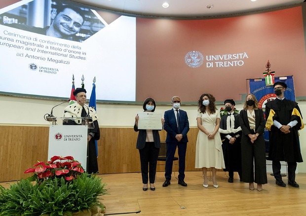 Laurea d’onore a Trento per Antonio Megalizzi