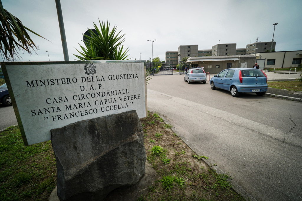 Il carcere luogo di violenza, segno di una Costituzione dimenticata