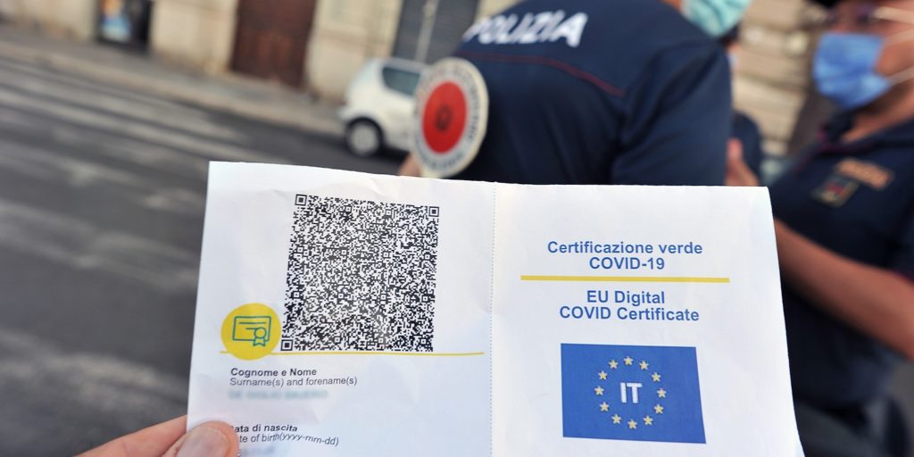 I controlli nella Polizia di Stato sull’obbligo di esibizione del green pass
